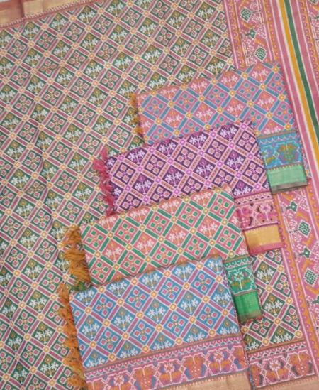 small_PRINTED PATOLA SILK SAREE.png
